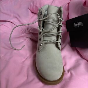 New timbs never worn